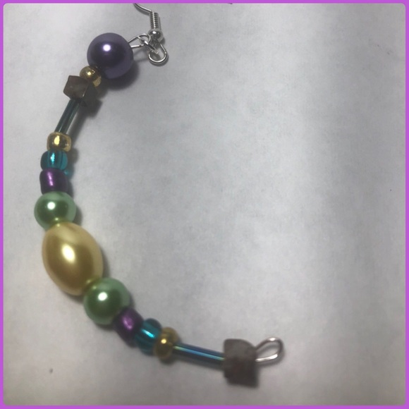 Earrings - Picture 4 of 5